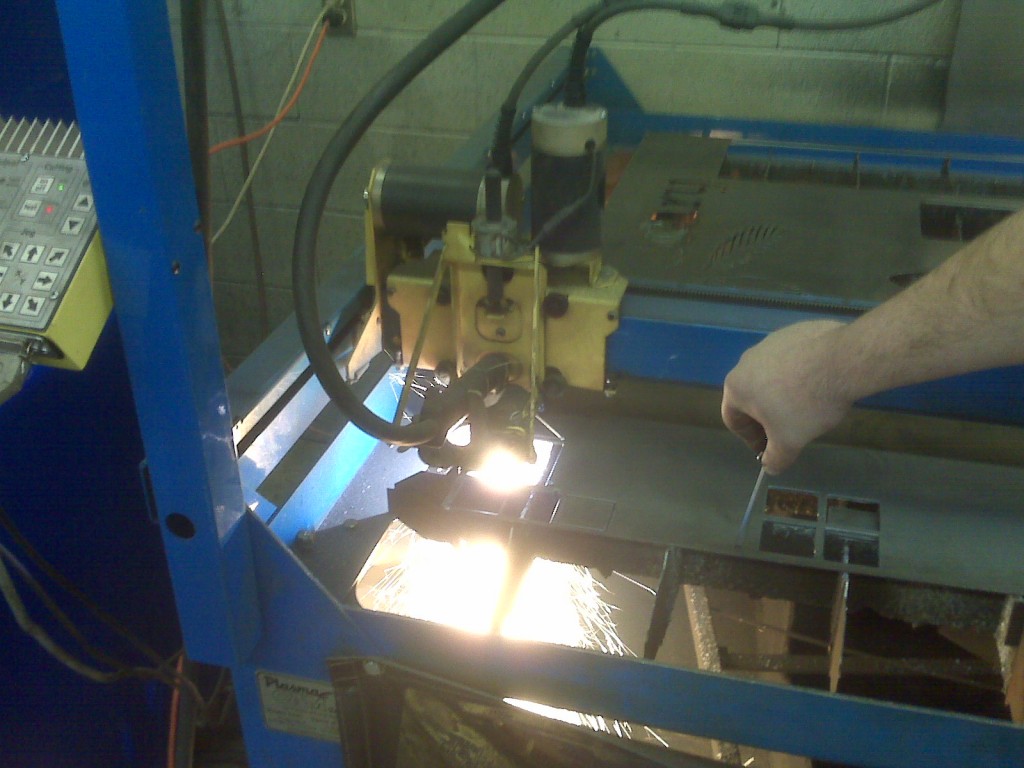 Cutting plates with a PlasmaCam
